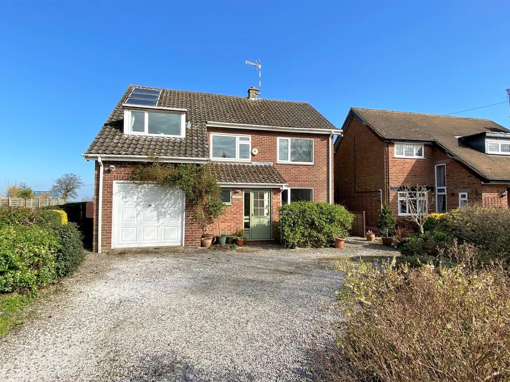 Hamptononthehill, Warwick 4 bed detached house £525,000