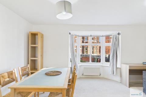 2 bedroom apartment to rent, Tudor Court, Walter Street