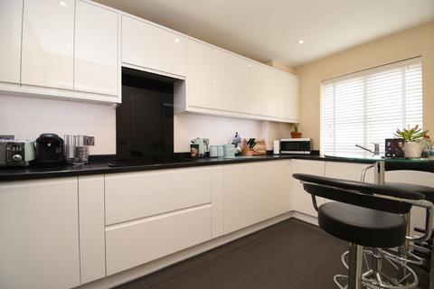 10 Knebworth Gate, Stevenage, SG2 8DF