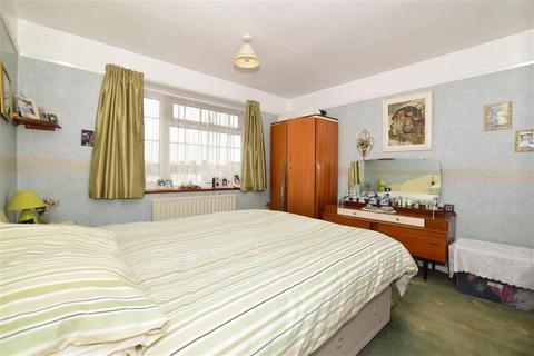 18 Constitution Hill, Snodland, ME6 5DH