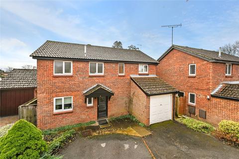 6 Broadhurst Drive, Kennington, Ashford, TN24 9RQ