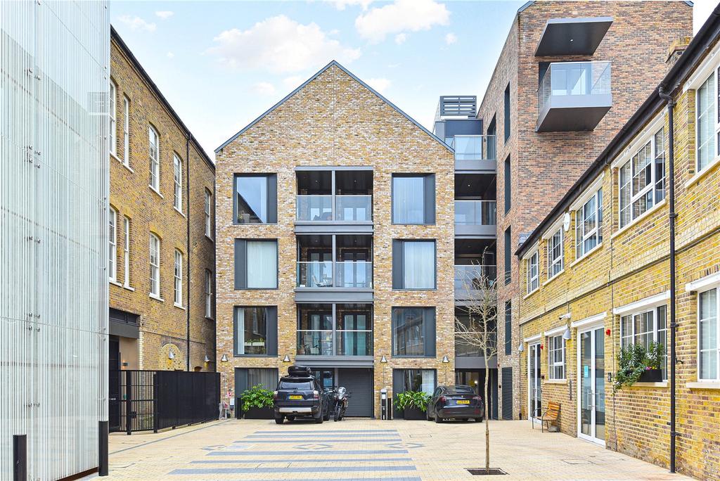 The Courtyard, 44 Gloucester Avenue, London, NW1 2 bed apartment £