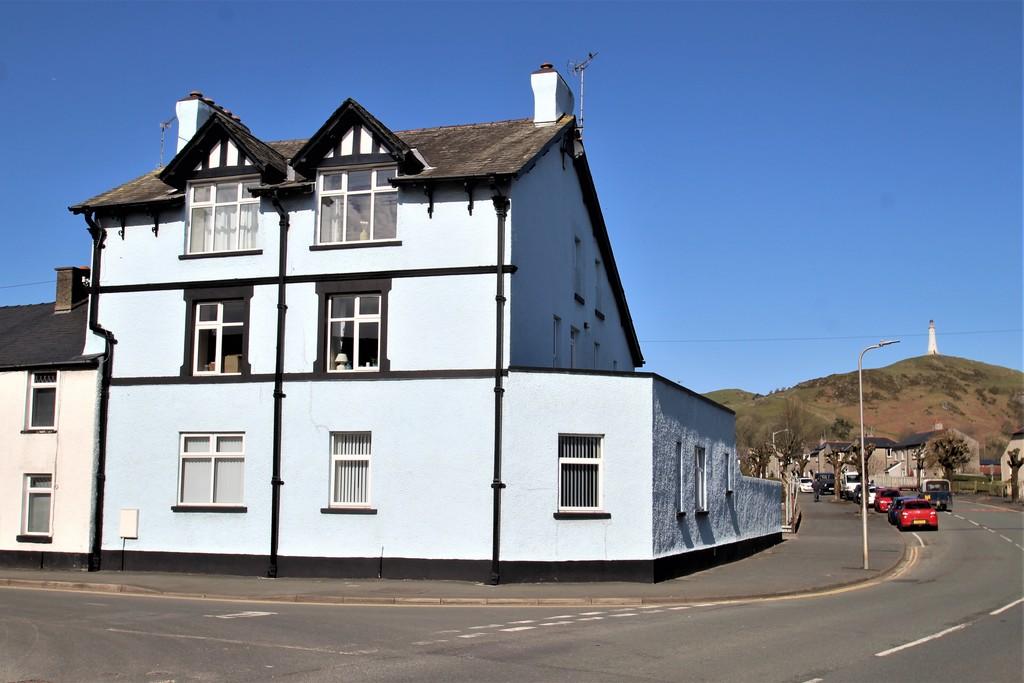 The Ellers, Ulverston 3 bed apartment £145,000