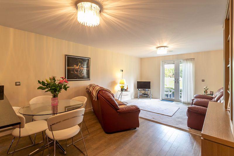 Elmfield Square, Gosforth, Newcastle upon Tyne 2 bed apartment £245,000