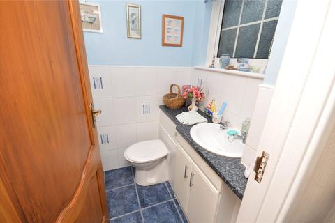 30 Bodmin Gardens, Leeds, LS10 4NP