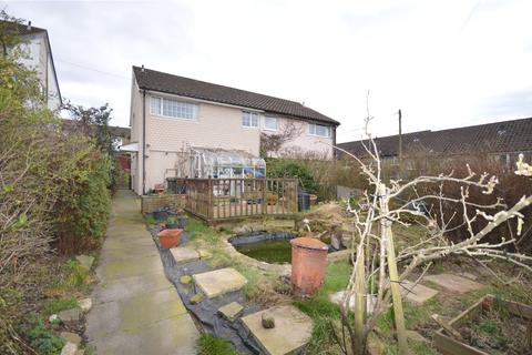 30 Bodmin Gardens, Leeds, LS10 4NP
