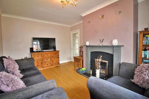 10 Challenor Avenue, Willenhall, WV13 3NE