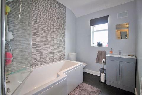 10 Challenor Avenue, Willenhall, WV13 3NE