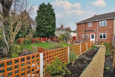 10 Challenor Avenue, Willenhall, WV13 3NE