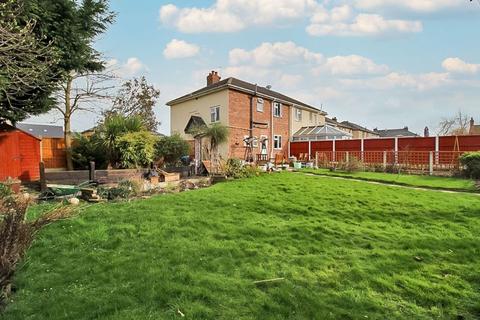 10 Challenor Avenue, Willenhall, WV13 3NE