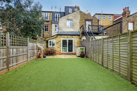 14 Baronsmere Road, London, N2 9QB