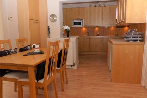 16 Poplar Rise, Sutton Coldfield, B74 4HT