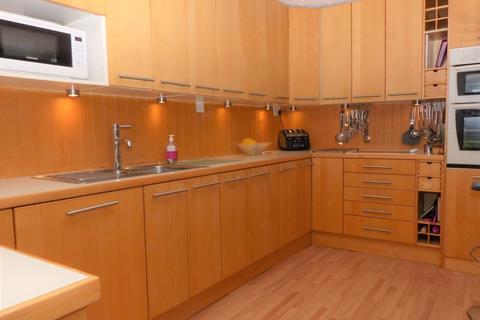 16 Poplar Rise, Sutton Coldfield, B74 4HT