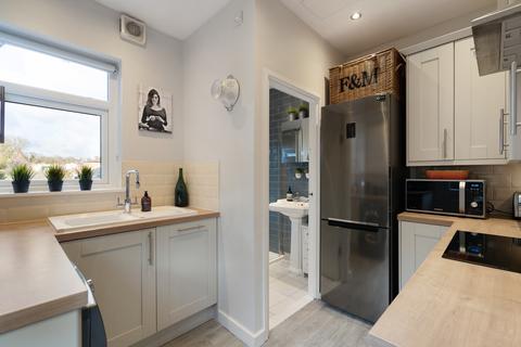 1b Wellesley Road, London, E11 2HG