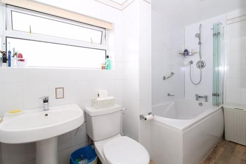 51 Fallowfield Road, Walsall, WS5 3DW
