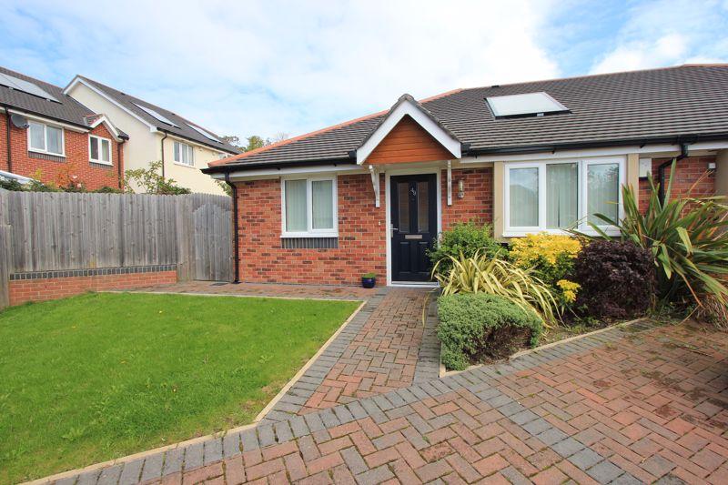Parc Castell, Llandudno Junction 2 bed semidetached bungalow £205,000