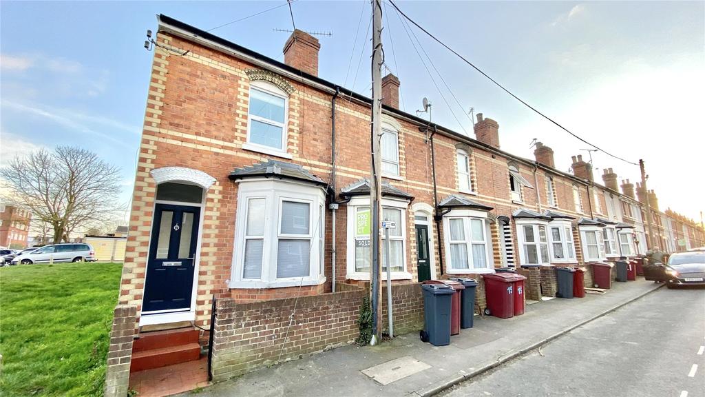 Waldeck Street, Reading, Berkshire, RG1 3 bed end of terrace house £