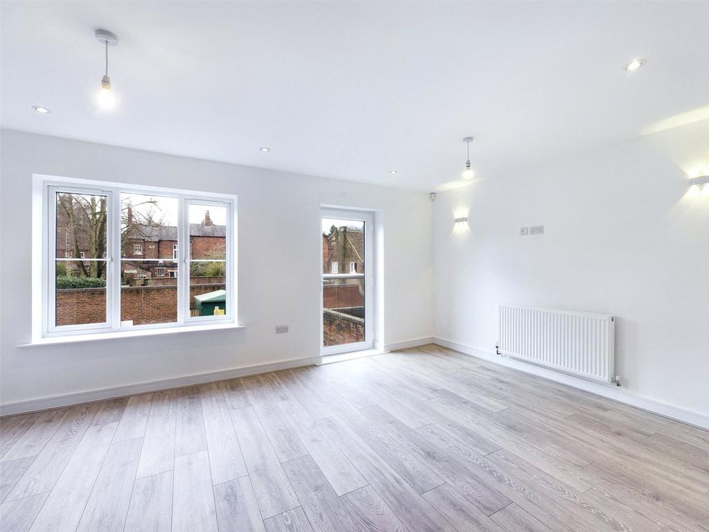 Lax Lane, Bewdley, DY12 3 bed semidetached house £950 pcm (£219 pw)