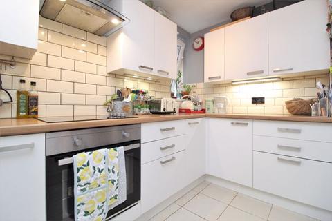33 Bohemia, Hemel Hempstead, HP2 5RN