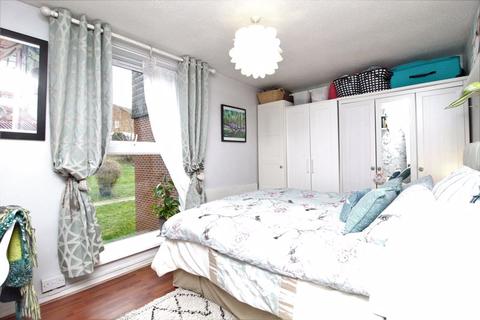33 Bohemia, Hemel Hempstead, HP2 5RN
