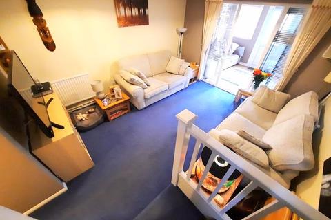 3 Eldrick Court, Feltham, TW14 8SG