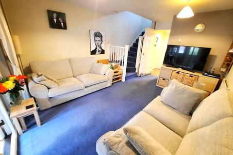 3 Eldrick Court, Feltham, TW14 8SG