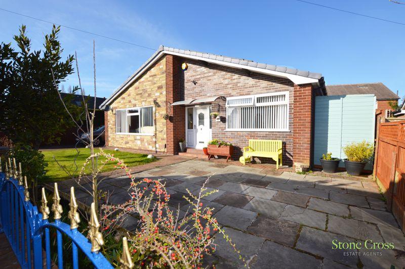Lime Grove, Lowton, Warrington, WA3 1HN 3 bed bungalow £319,950