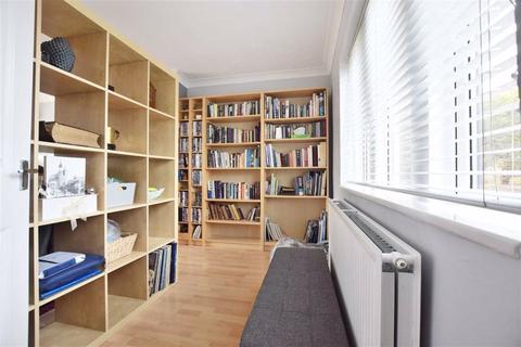 64 Bourton Road, Tuffley, Gloucester, GL4 0LG