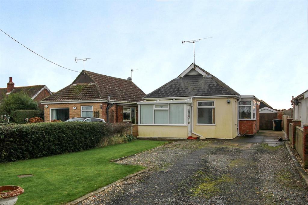 Mill Lane, Hogsthorpe 2 bed detached bungalow £144,950