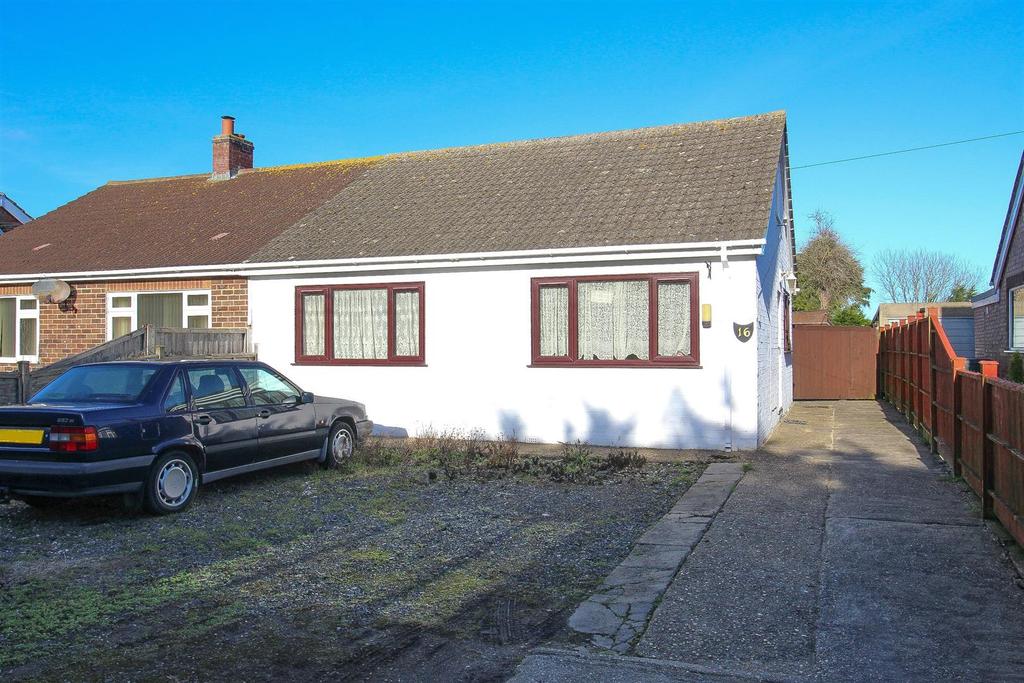 Everingtons Lane, Skegness 2 bed semidetached bungalow £137,500