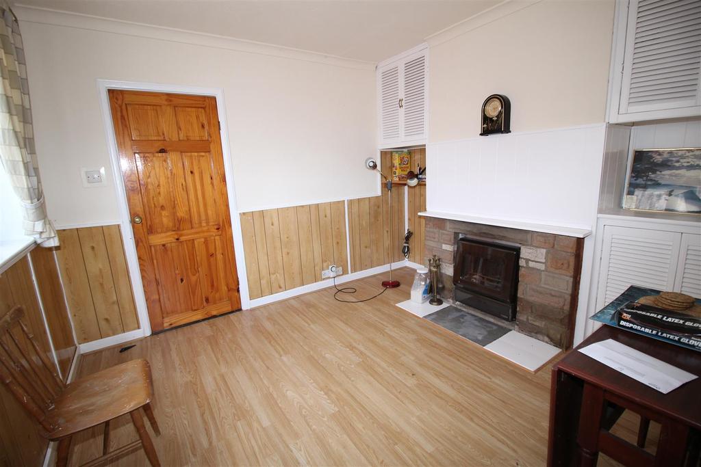 Everingtons Lane, Skegness 2 bed semidetached bungalow £137,500