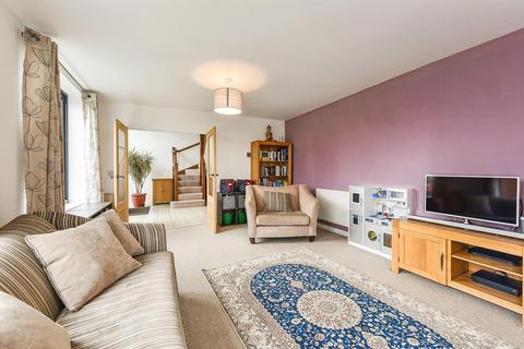 62 Barley Road, Andover, SP11 6GB