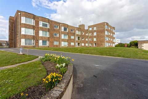 Flat 5, Kings Court Brighton Road, Lancing, BN15 8EY
