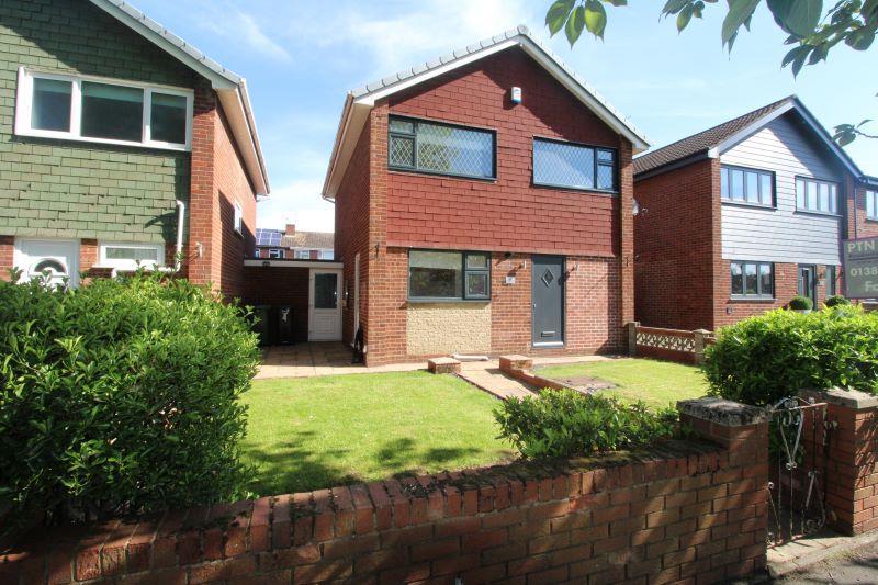 Ashdale Close, Kingswinford 3 bed house £249,950