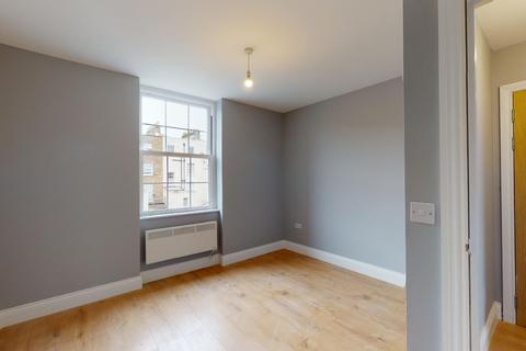 Flat 3, 24 Avenue Road, Herne Bay, CT6 8TB
