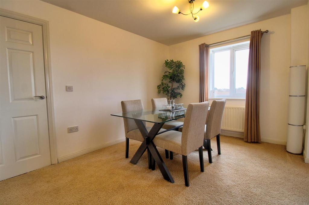 Dining Area.jpg