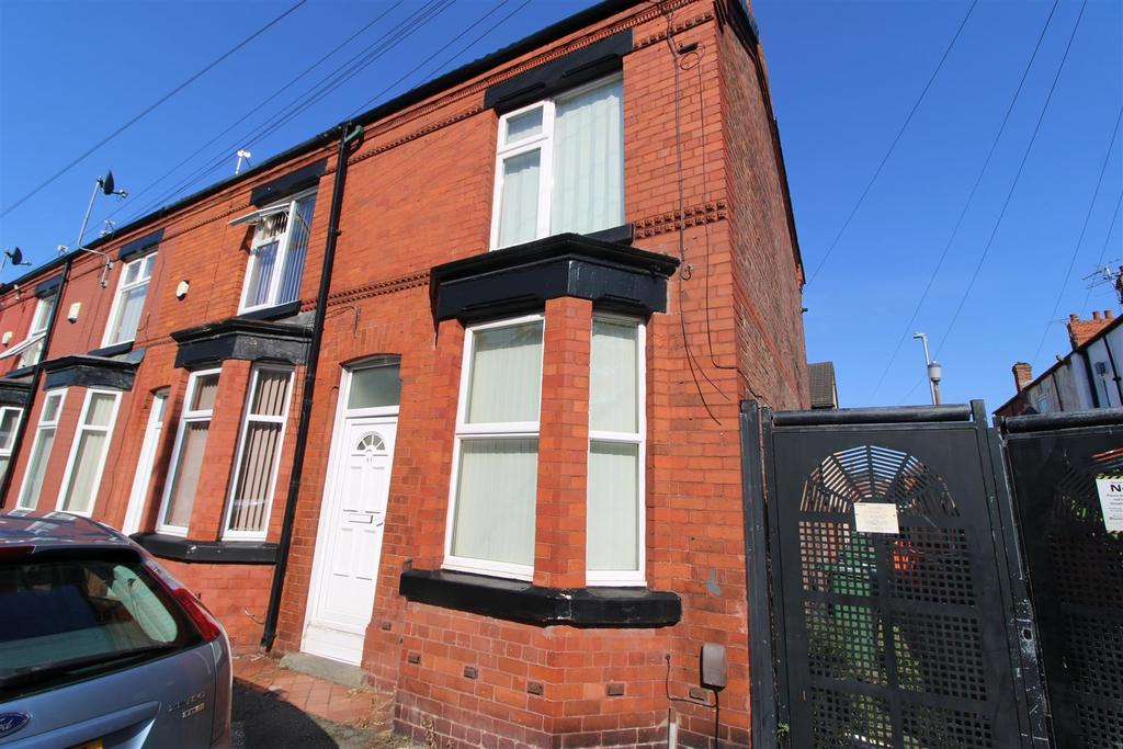 Newling Street, Birkenhead 2 bed end of terrace house £595 pcm (£137 pw)