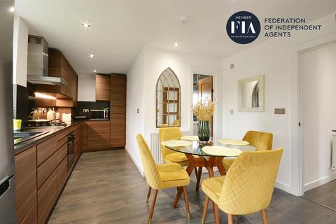 34 Aplin Way, Isleworth, TW7 4RJ