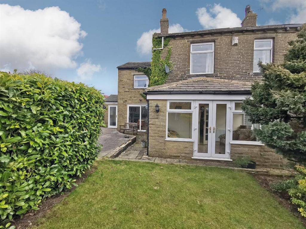 South Lane, Shelf, Halifax 4 bed end of terrace house for sale £250,000