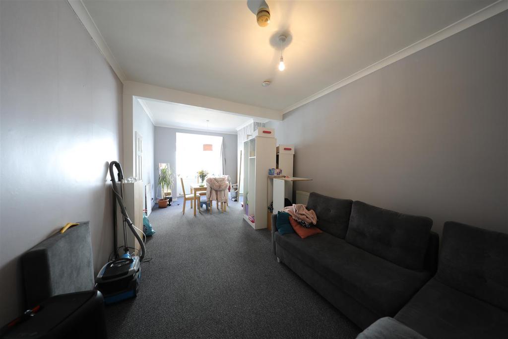 Thirlmere Way, Wellsted Street, Hull 3 bed terraced house £55,000