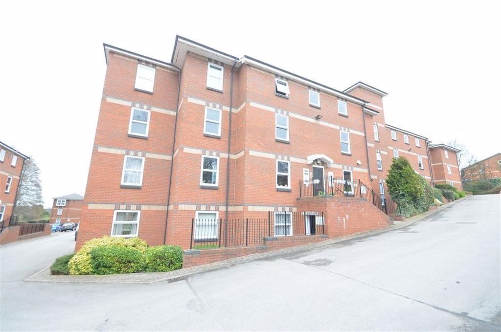 Northgate Lodge, Pontefract, WF8 2 bed apartment £525 pcm (£121 pw)