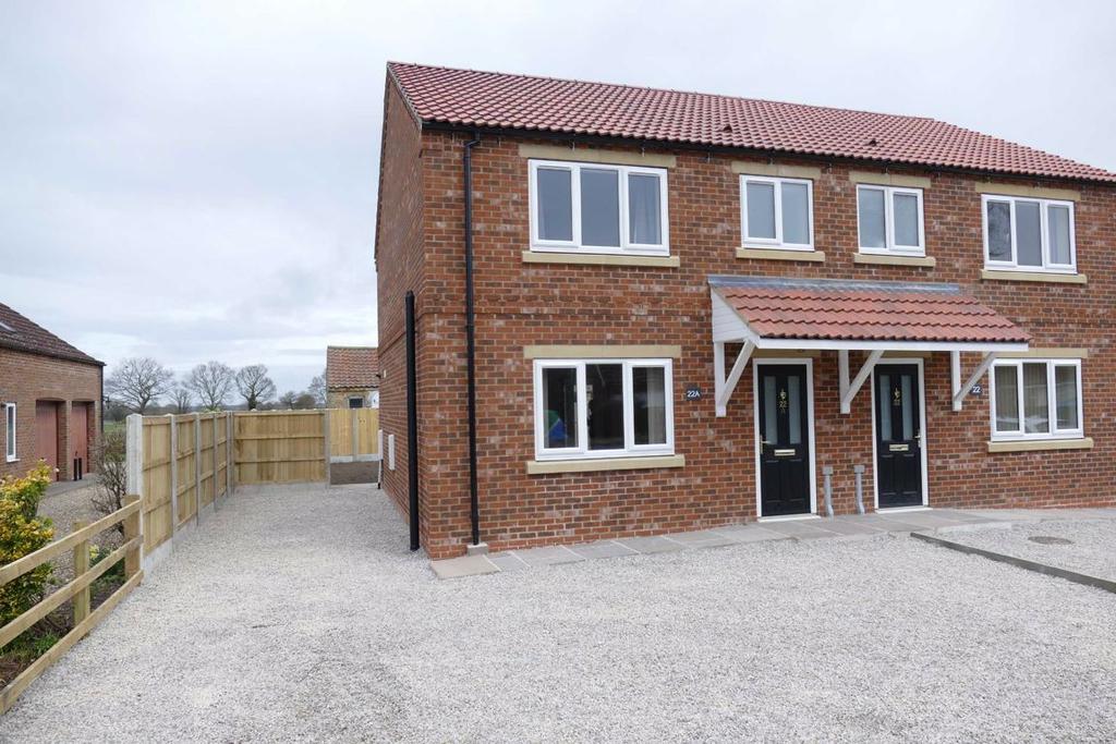 Selby Road, Holme On Spalding Moor 3 bed semidetached house £775 pcm