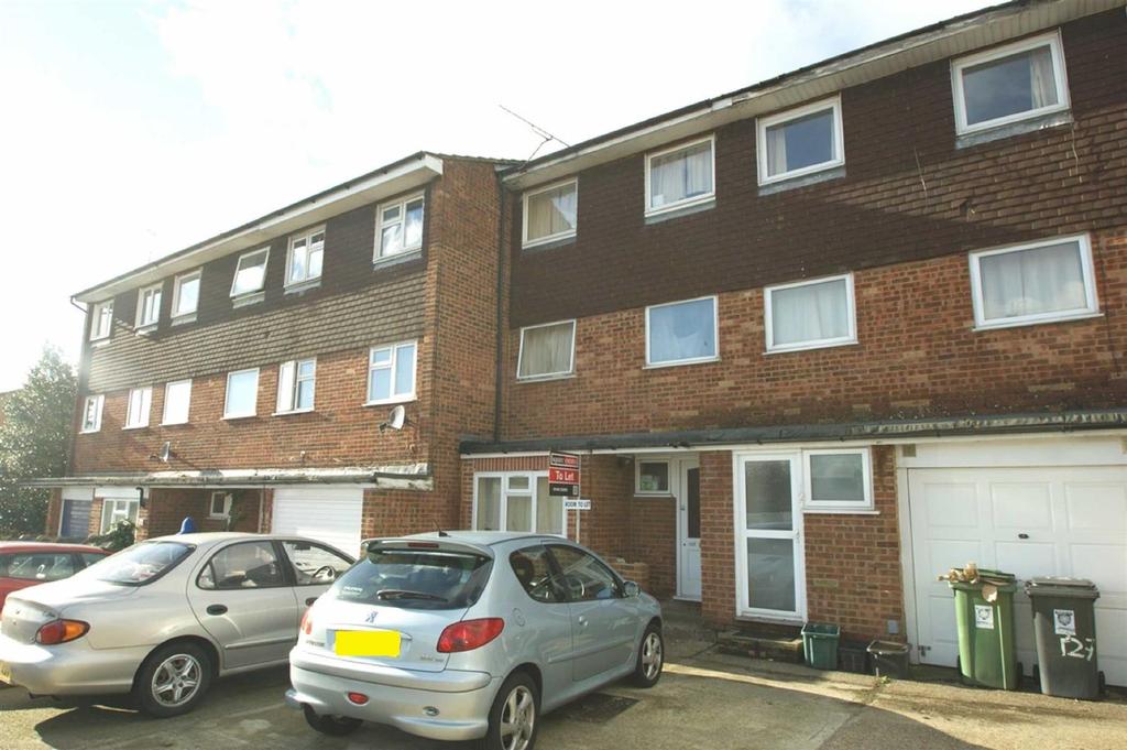 Crabtree Lane, Hemel Hempstead House share £420 pcm (£97 pw)