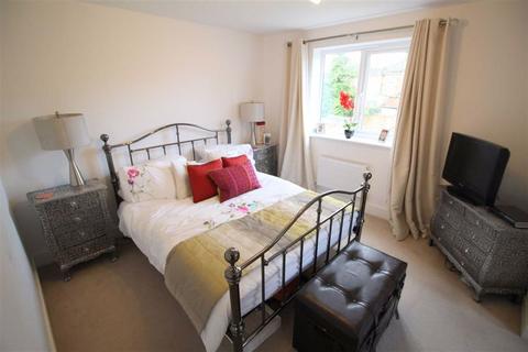 2 Chandler Close, Manchester, M22 5GU
