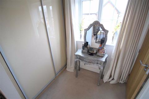 2 Chandler Close, Manchester, M22 5GU