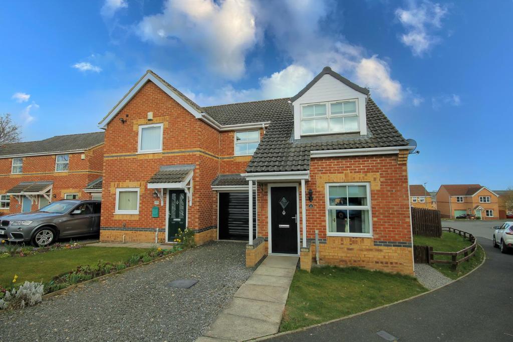 Chaucer Drive, Crook 3 bed semidetached house £145,000