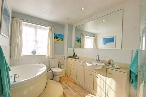 2a Station Road, Welham Green, Hatfield, AL9 7PJ