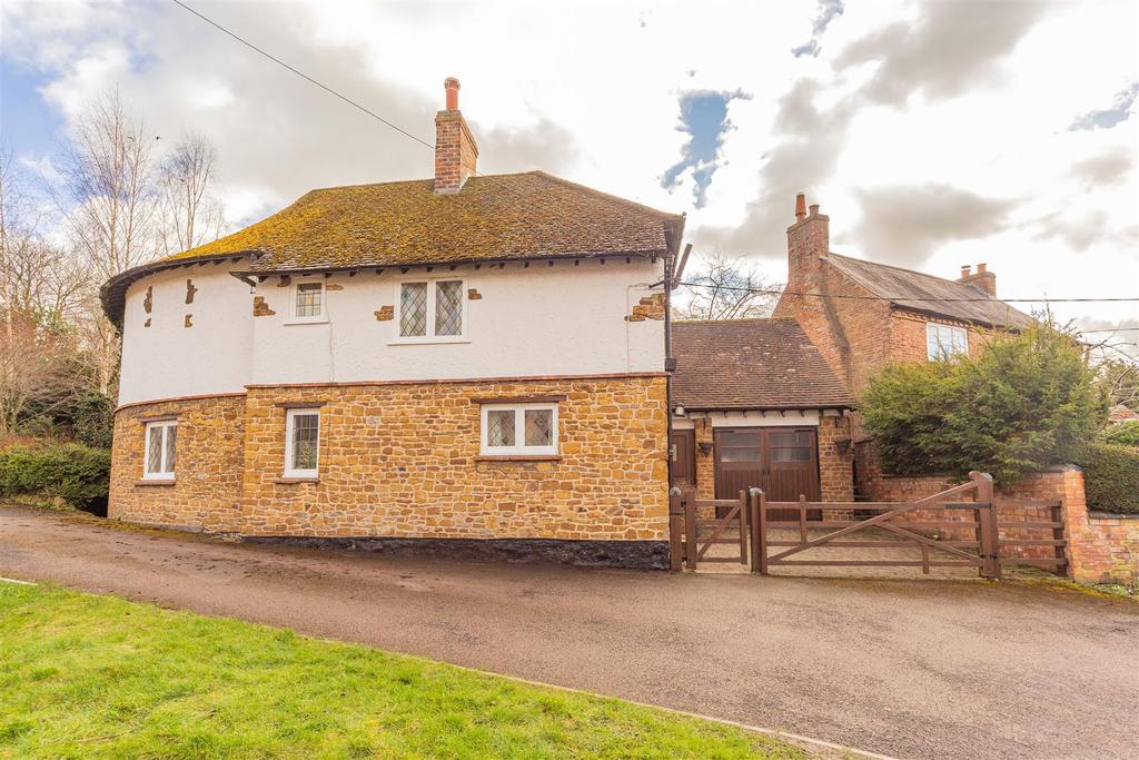 Long Lane, Billesdon 3 bed detached house for sale £375,000