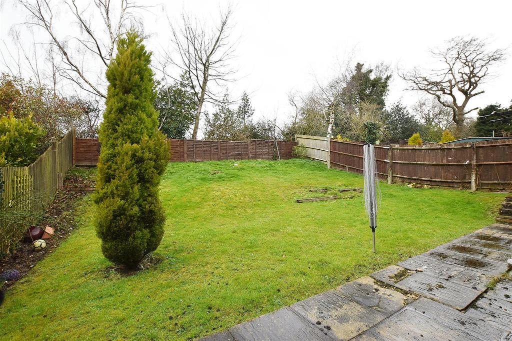 Welton Rise, St. LeonardsOnSea 5 bed detached house £450,000