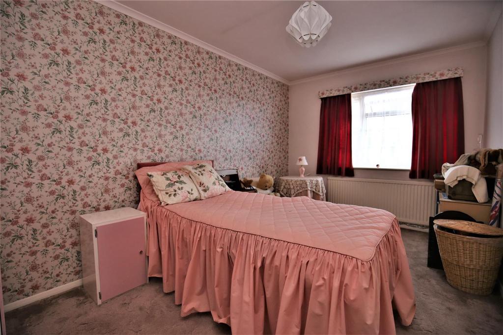 Cobtree Road, Coxheath, Maidstone 3 bed bungalow £350,000